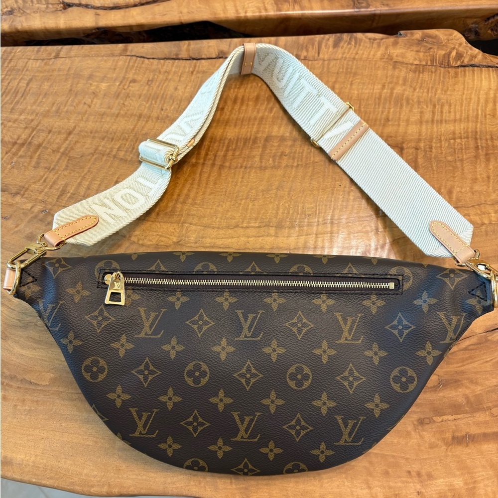 Louis Vuitton high Rise Monogram Canvas bumbag - Picture 7 of 9